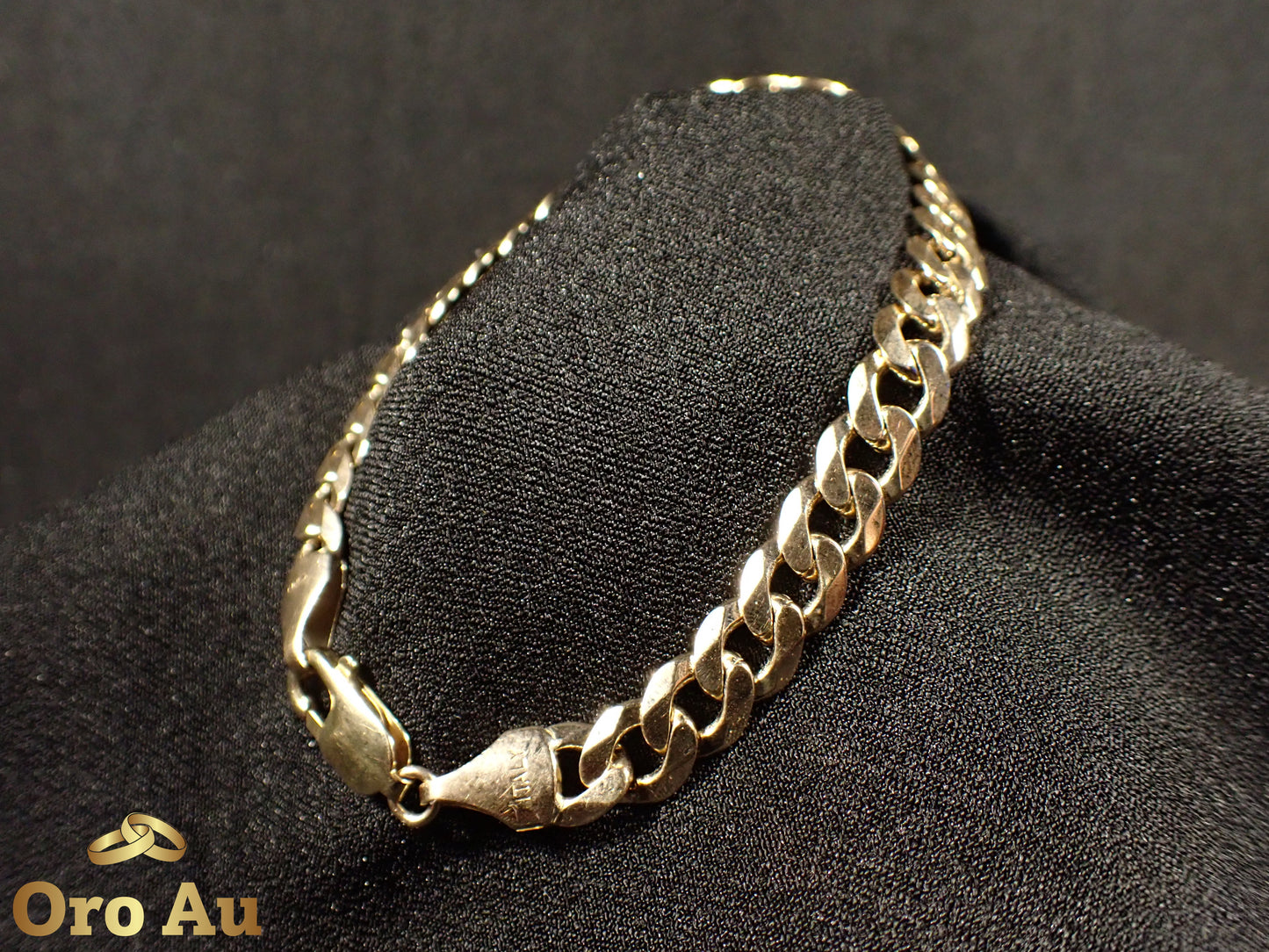 9ct Yellow Gold Bevilled Curb Link Bracelet 22cm 20.06g