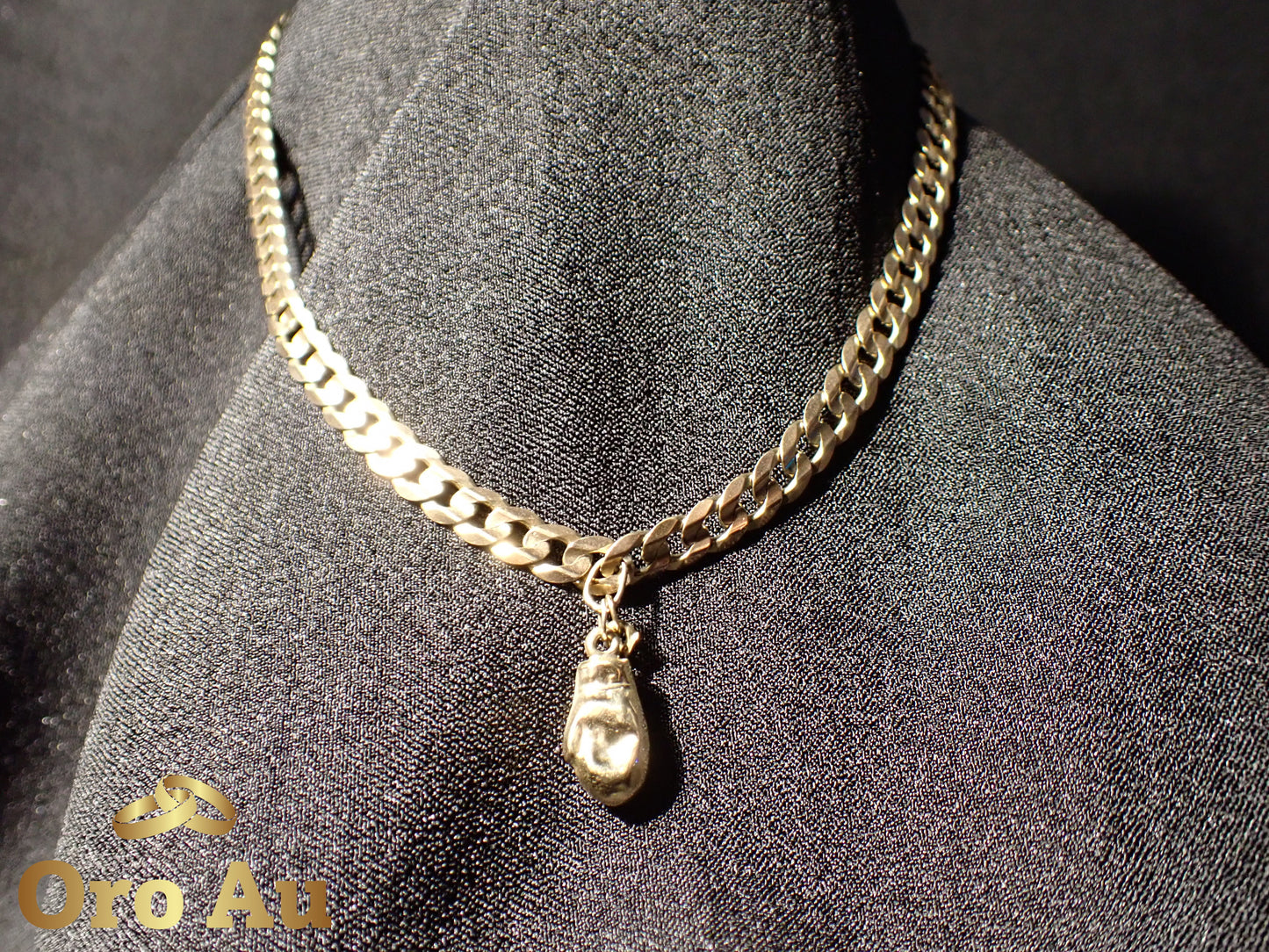 9ct Yellow Gold Necklace  With Boxing Glove Pendant 36.5cm 19.36g