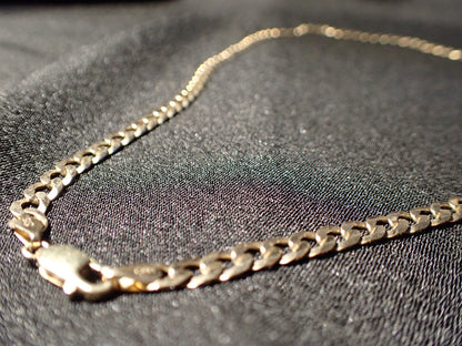 9ct Yellow Gold Flat Curb Link Chain 50.5cm 11.9g
