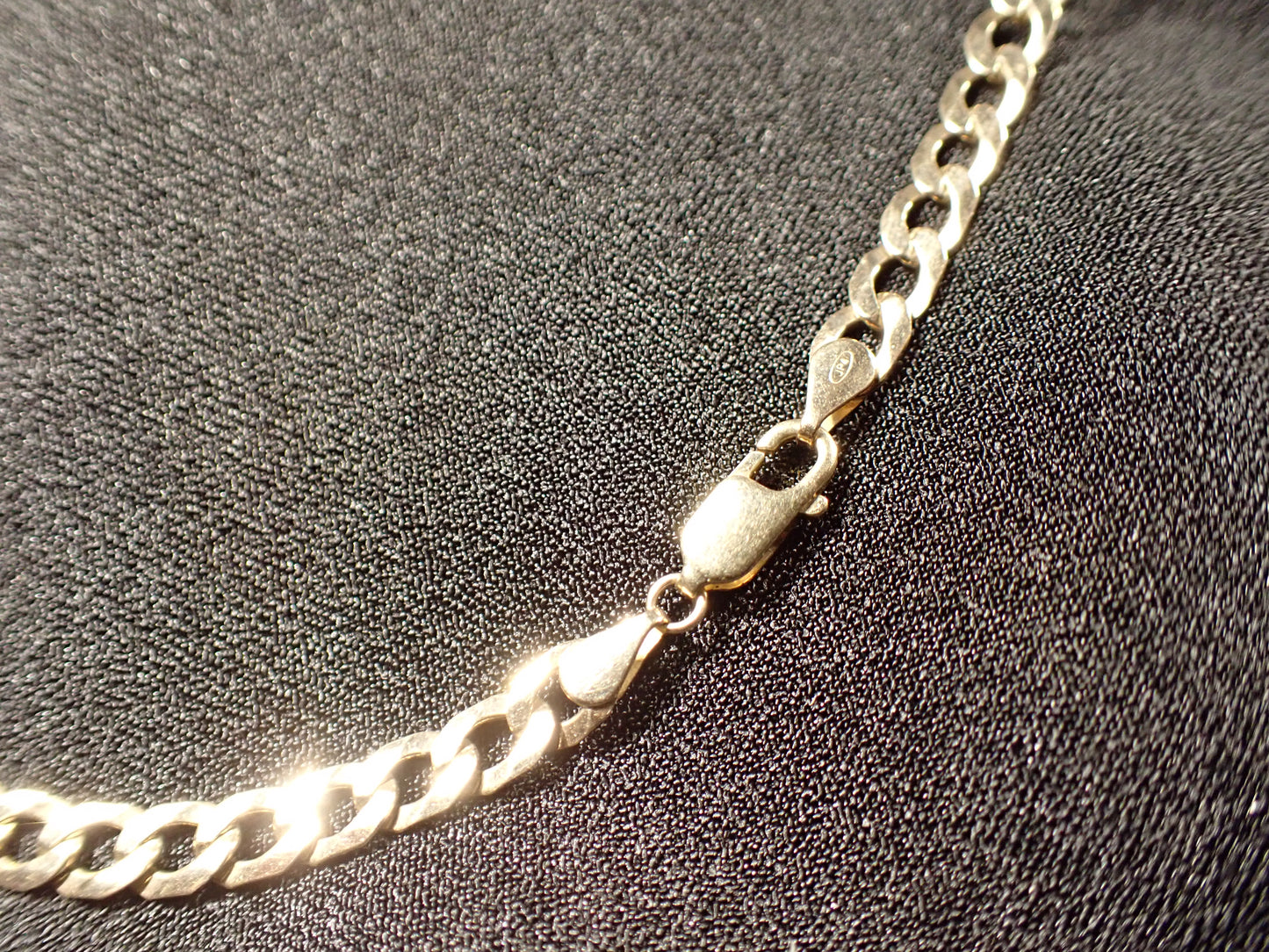 9ct Yellow Gold Flat Curb Link Chain 50.5cm 11.9g