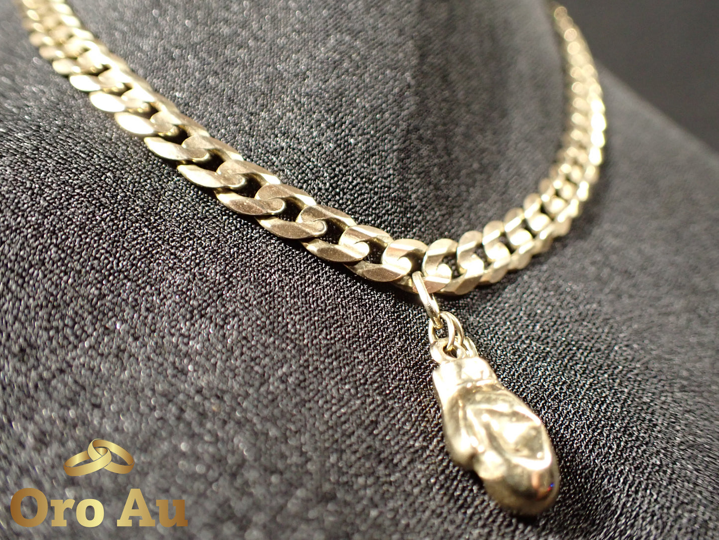 9ct Yellow Gold Necklace  With Boxing Glove Pendant 36.5cm 19.36g
