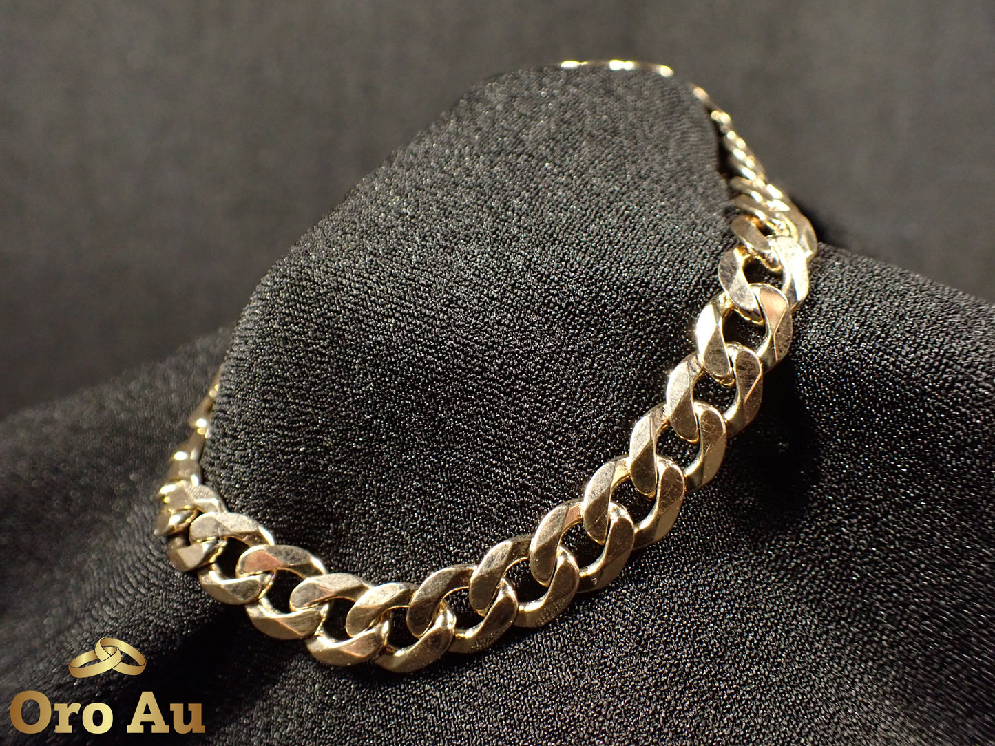 9ct Yellow Gold Bevilled Curb Link Bracelet 22cm 20.06g