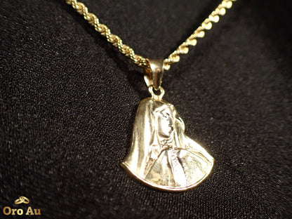 18ct Yellow Gold Pendant 3.26g w/ 9ct Yellow Gold Rope Necklace 50cm