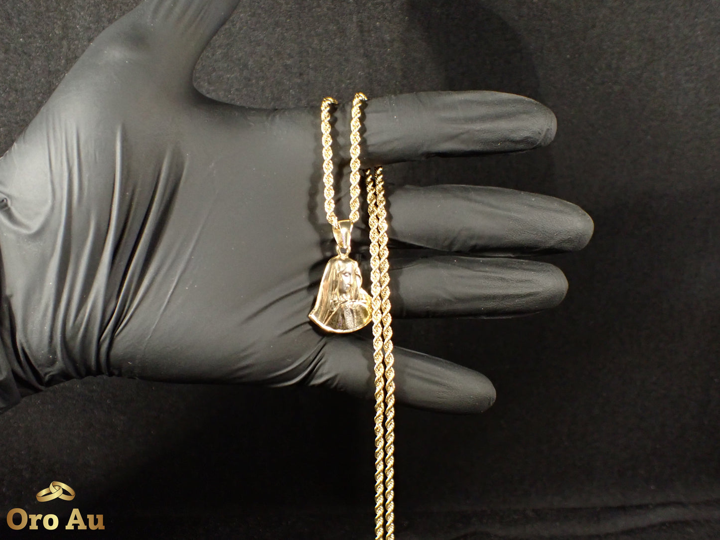 18ct Yellow Gold Pendant 3.26g w/ 9ct Yellow Gold Rope Necklace 50cm