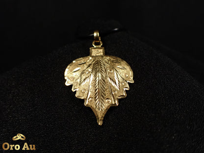 22ct Yellow Gold Leaf Pendant 3.16g