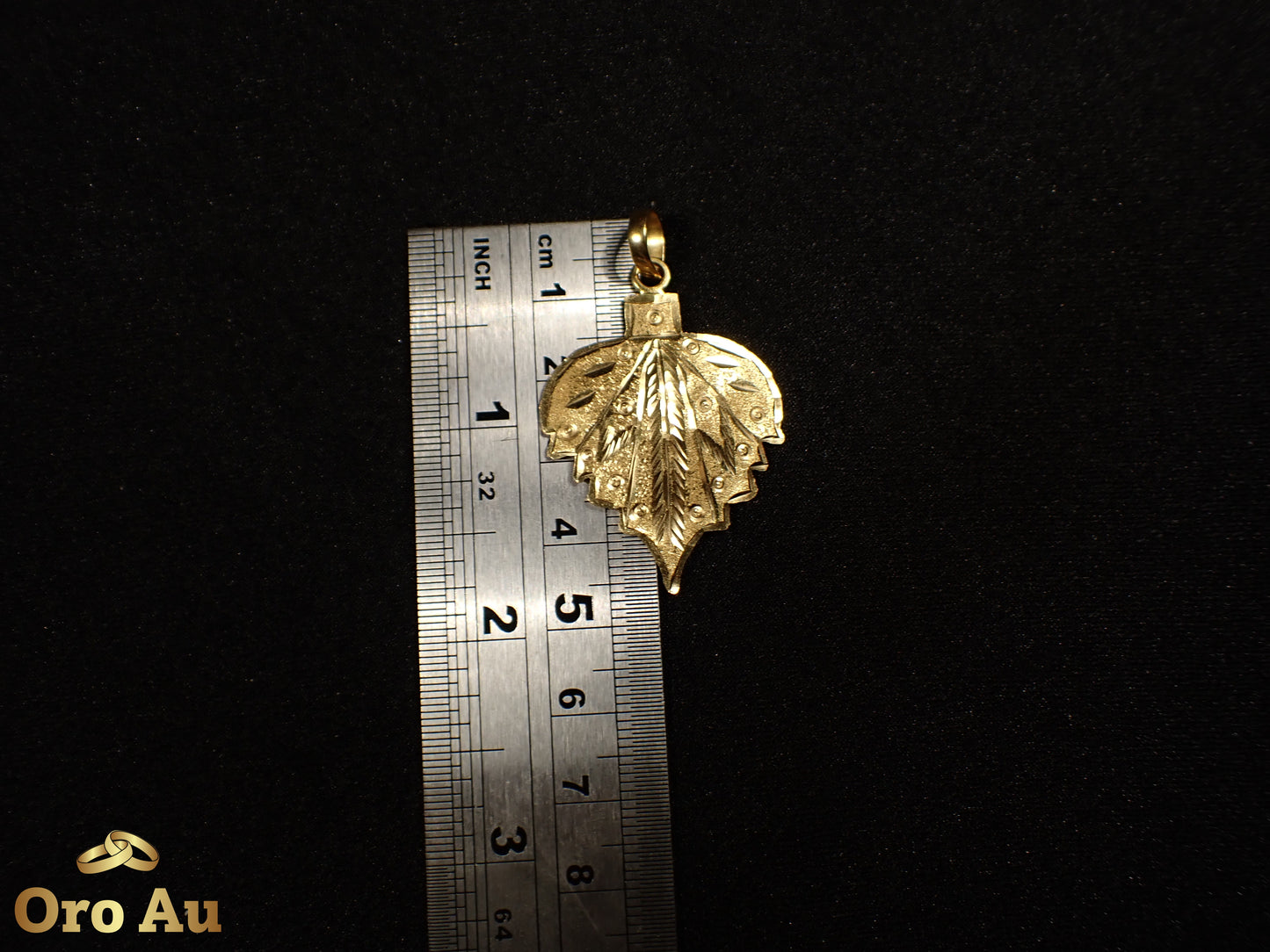 22ct Yellow Gold Leaf Pendant 3.16g
