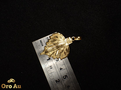 22ct Yellow Gold Leaf Pendant 3.16g